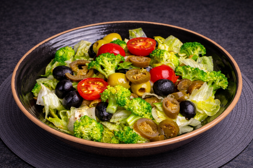 Karachi Zaitooni Salad